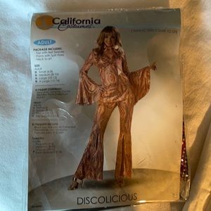 Halloween costume disco licious!